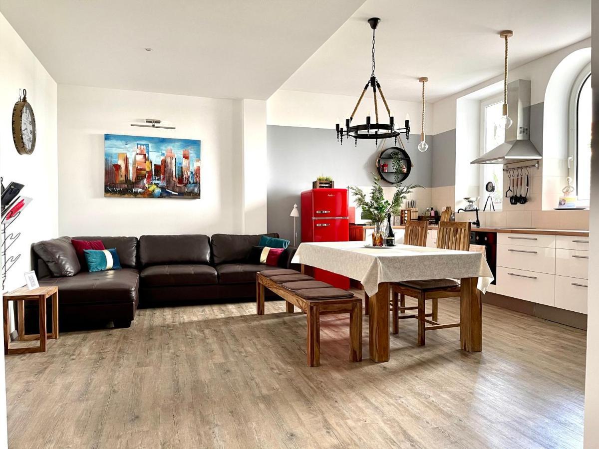 Happy Casa Oldtown Boutique Apartment Koper Exterior foto