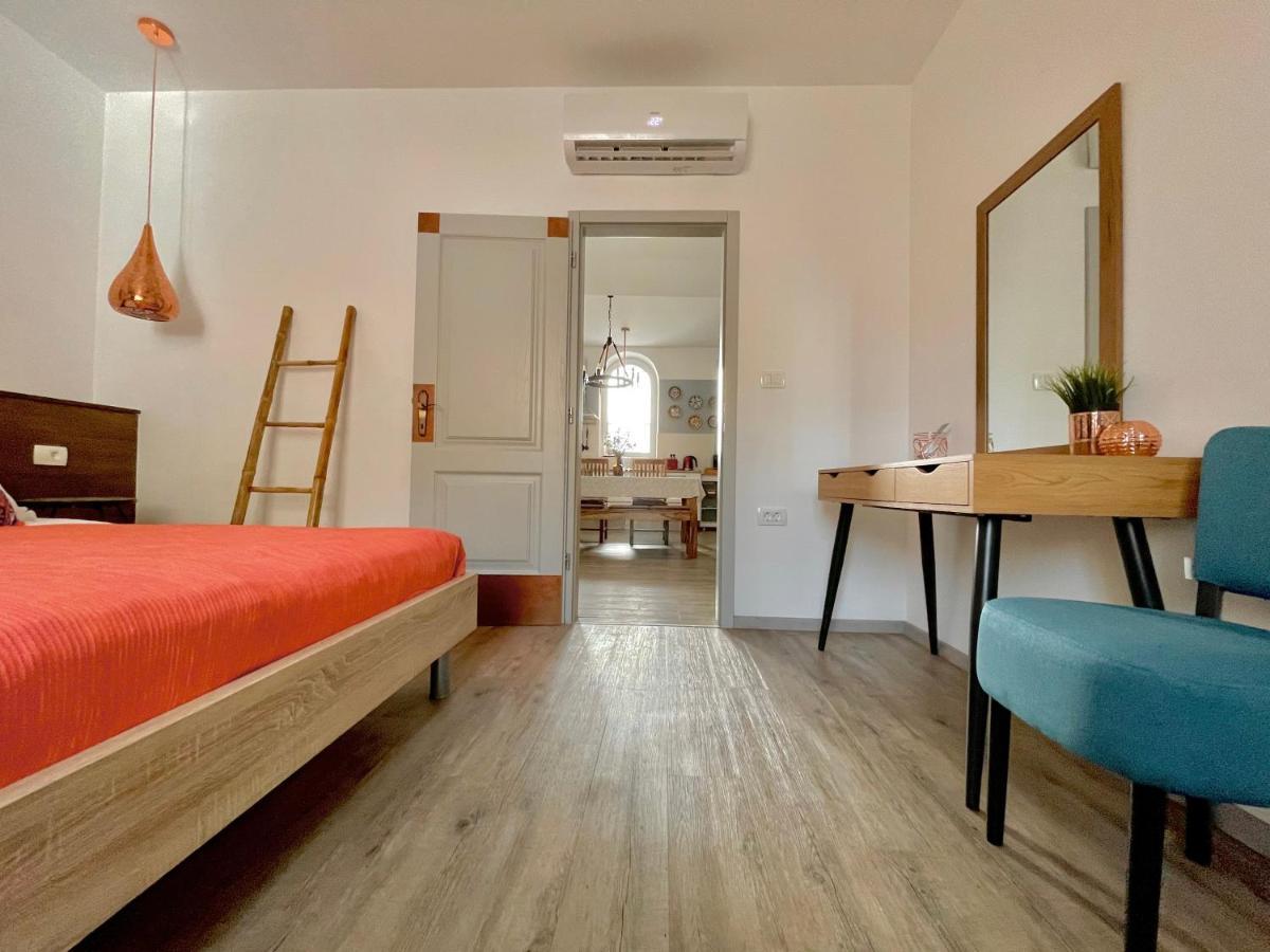 Happy Casa Oldtown Boutique Apartment Koper Exterior foto