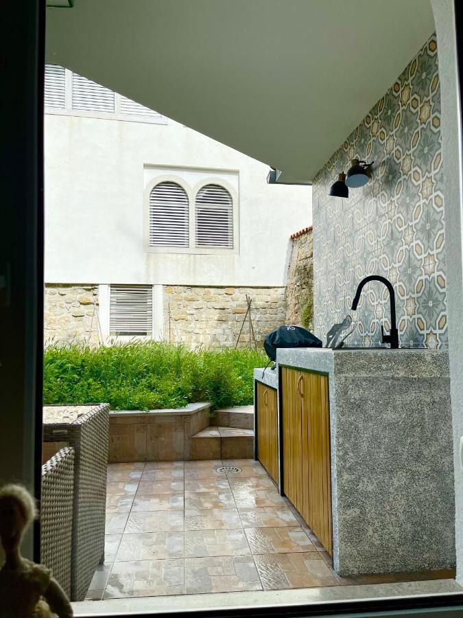 Happy Casa Oldtown Boutique Apartment Koper Exterior foto